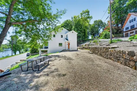 175 W Lakeshore Drive Carmel NY 10512