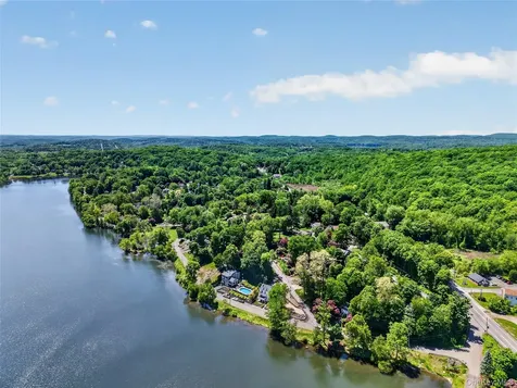 175 W Lakeshore Drive Carmel NY 10512