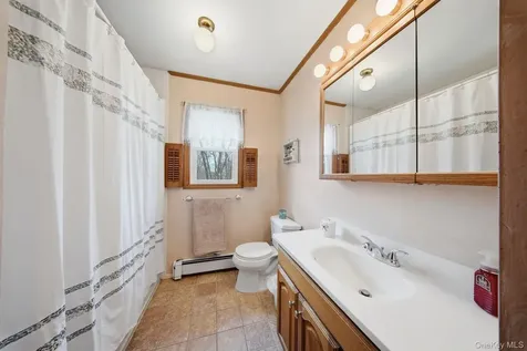 3 Puritan Lane Blooming Grove NY 10992