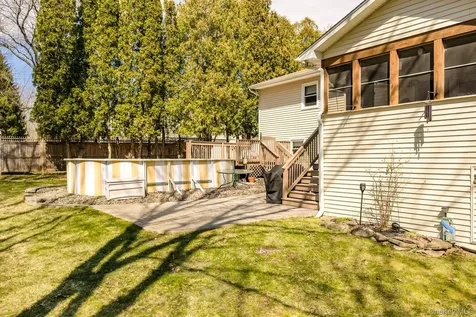 3 Puritan Lane Blooming Grove NY 10992