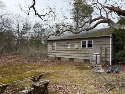 171 Stony Hollow Road Greenlawn NY 11740