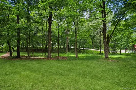 106 Broadway Hopewell Junction NY 12533