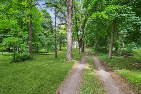 106 Broadway Hopewell Junction NY 12533