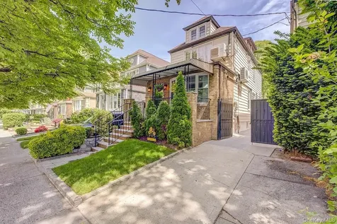 90-10 69TH Avenue Forest Hills NY 11375