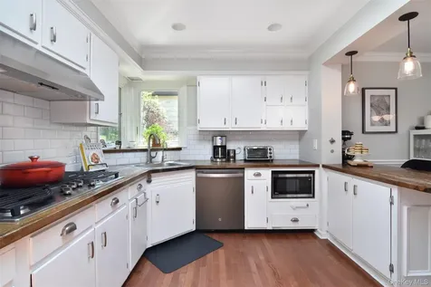 26 Riverview Avenue Tarrytown NY 10591