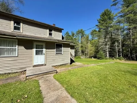 182 Bee Hollow Road Shohola PA 18458