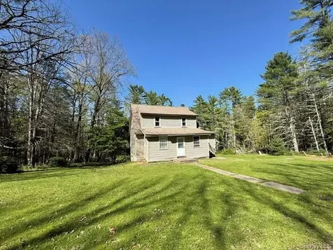 182 Bee Hollow Road Shohola PA 18458
