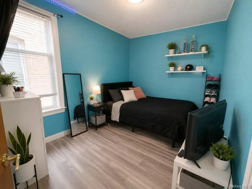1752 Mahan Avenue Bronx NY 10461