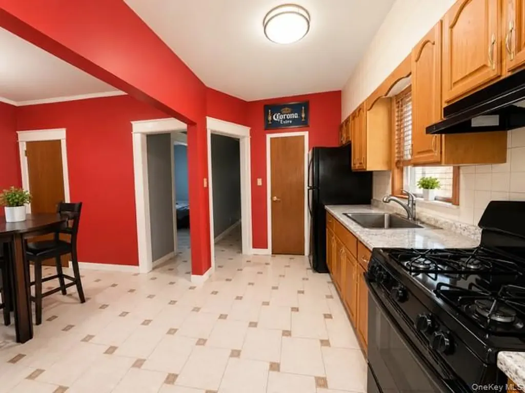1752 Mahan Avenue Bronx NY 10461