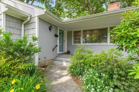 22 Paddock Road Rye Brook NY 10573