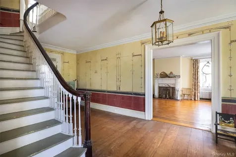 169 Albany Avenue Kingston NY 12401