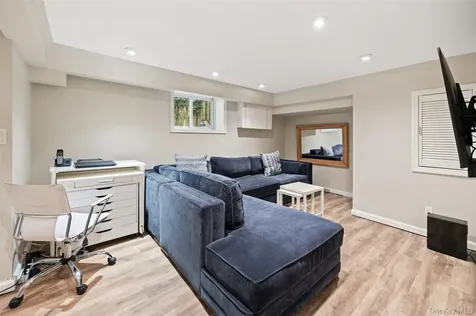 6 Kensington Terrace Bronxville NY 10708