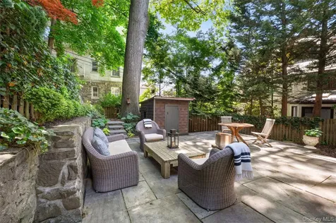 6 Kensington Terrace Bronxville NY 10708