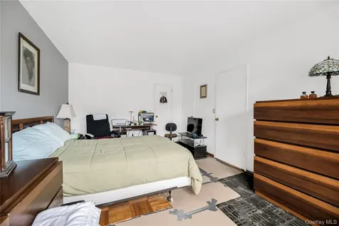 450 Pelham Road New Rochelle NY 10805