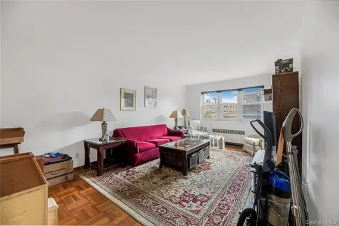 450 Pelham Road New Rochelle NY 10805