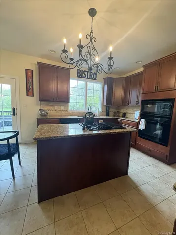 10 Doolin Court Wappingers Falls NY 12590