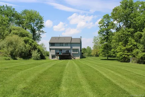 10 Doolin Court Wappingers Falls NY 12590