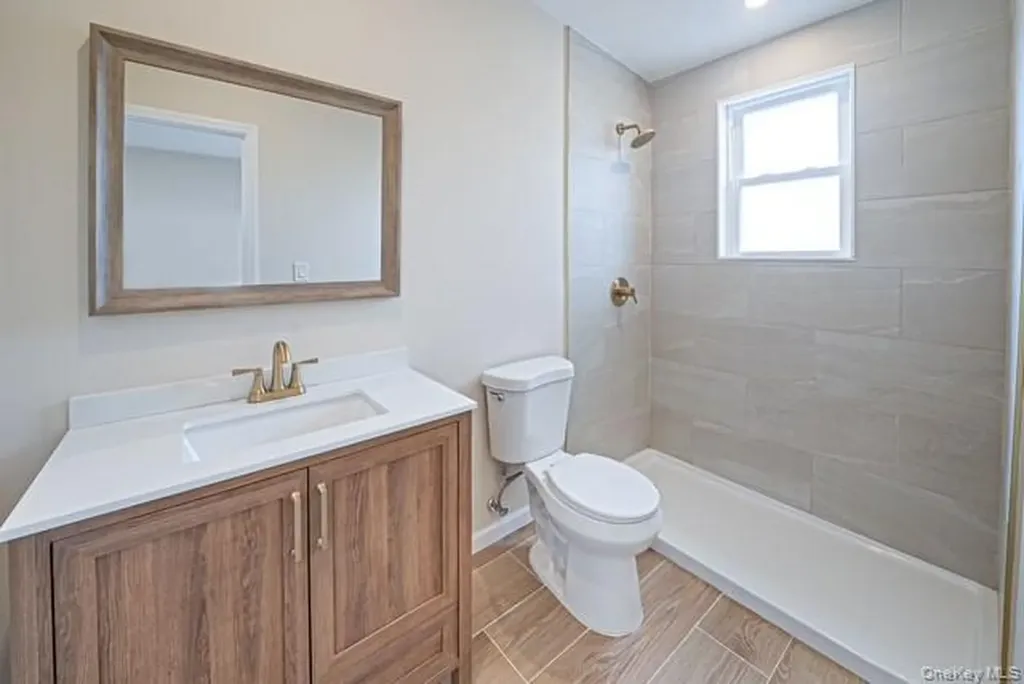 5 Cheryl Lane North Babylon NY 11703