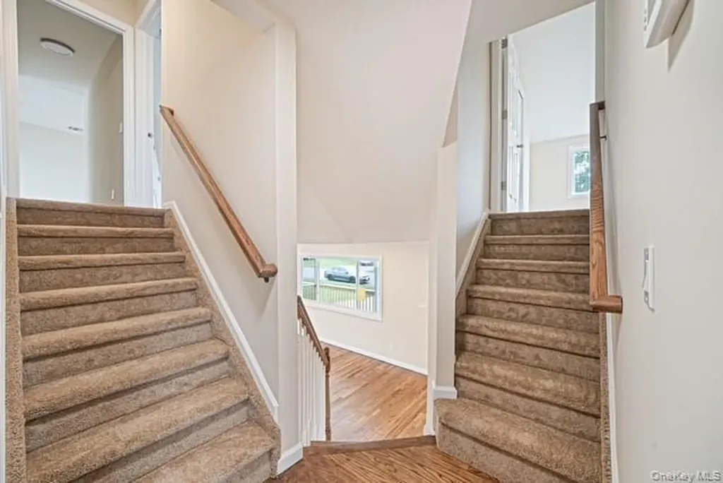 5 Cheryl Lane North Babylon NY 11703