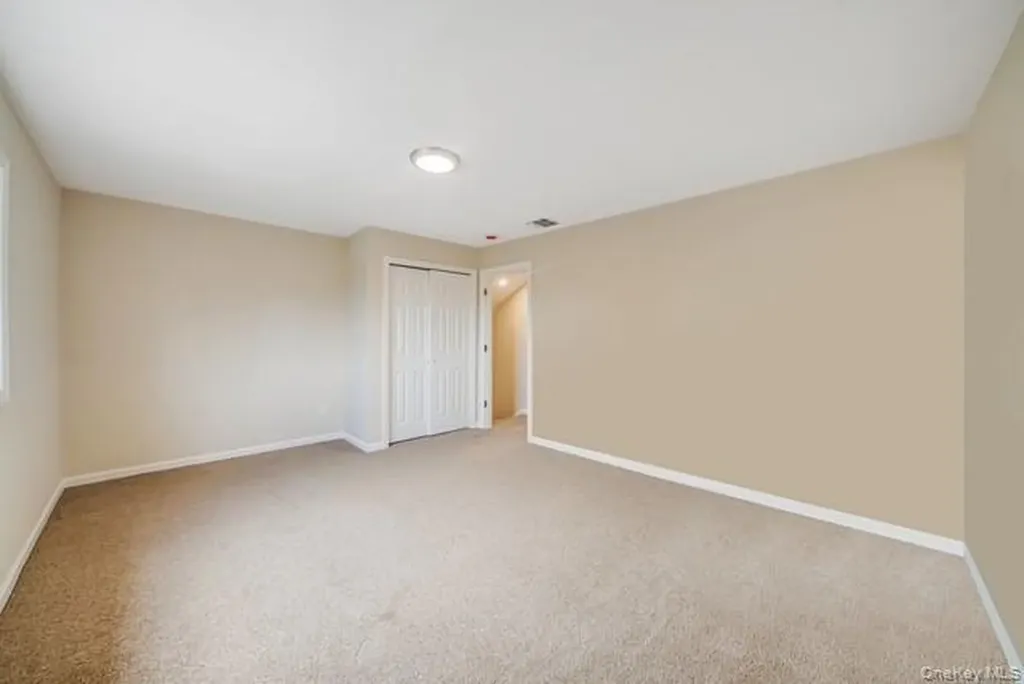 5 Cheryl Lane North Babylon NY 11703