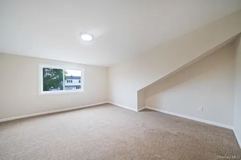 5 Cheryl Lane North Babylon NY 11703