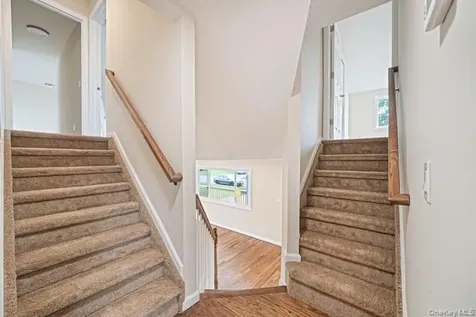 5 Cheryl Lane North Babylon NY 11703