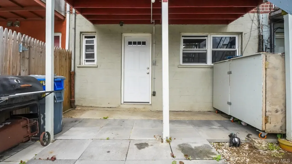 2733 Hone Avenue Bronx NY 10469