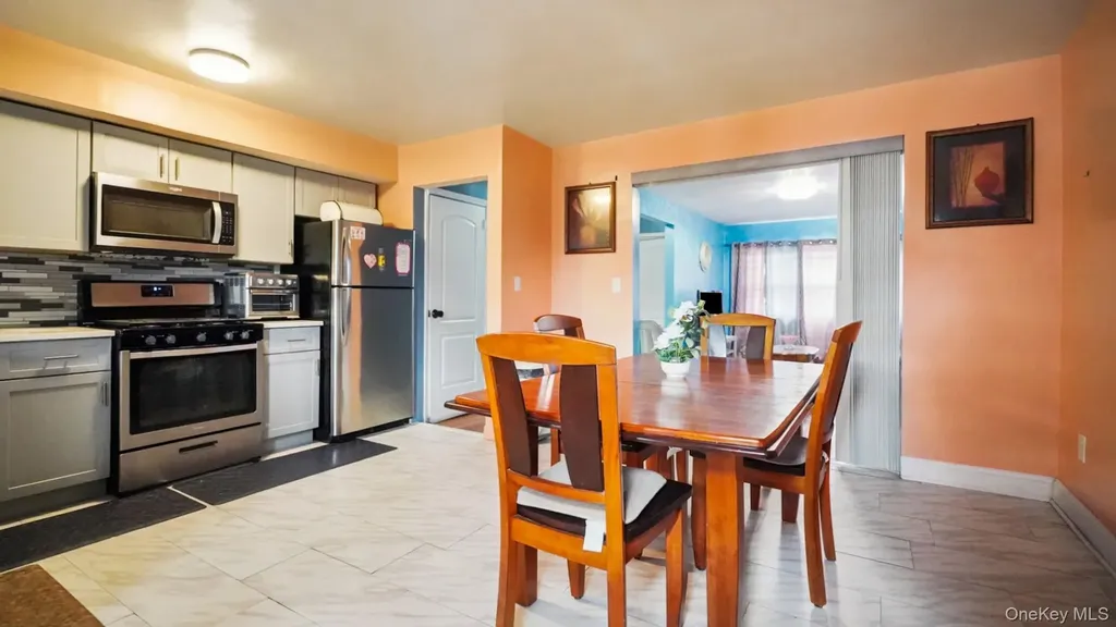 2733 Hone Avenue Bronx NY 10469