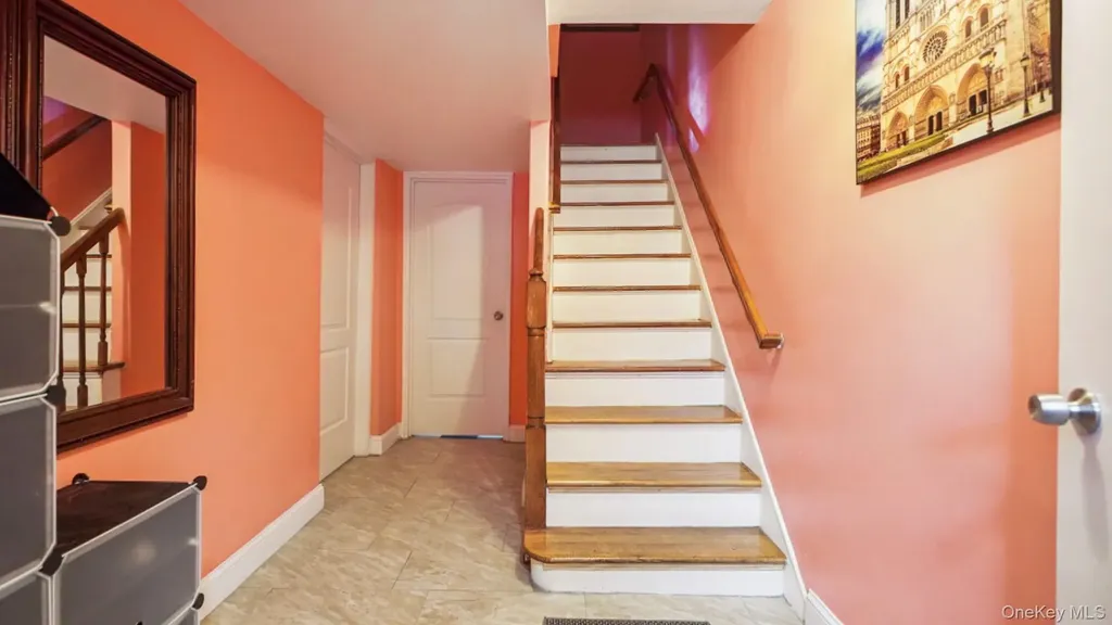 2733 Hone Avenue Bronx NY 10469