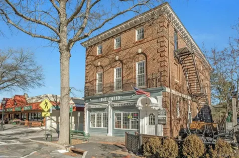 1133 Pleasantville Road Briarcliff Manor NY 10510