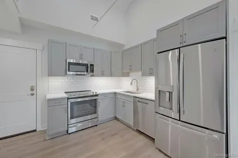 1133 Pleasantville Road Briarcliff Manor NY 10510