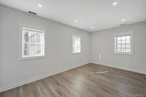 1133 Pleasantville Road Briarcliff Manor NY 10510