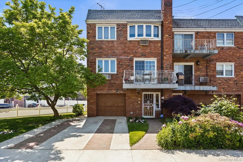 6432 77th Place Middle Village NY 11379