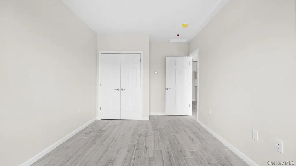 506 Van Nest Bronx NY 10460