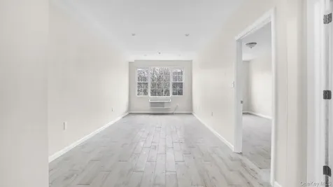 506 Van Nest Bronx NY 10460