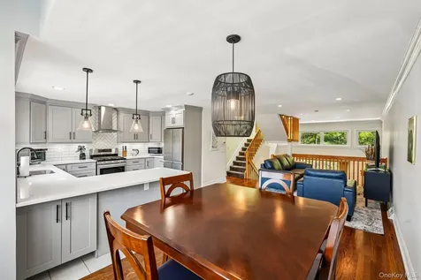 20 Aspen Court Nanuet NY 10954