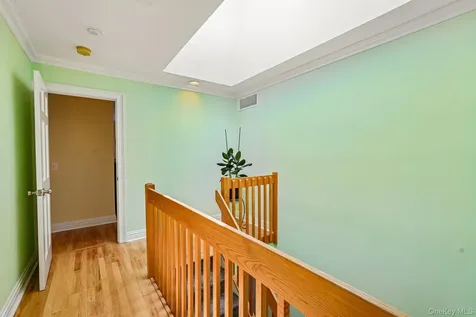 20 Aspen Court Nanuet NY 10954