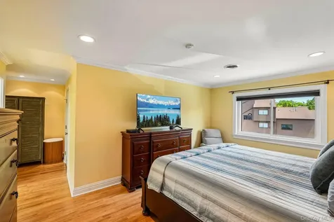 20 Aspen Court Nanuet NY 10954