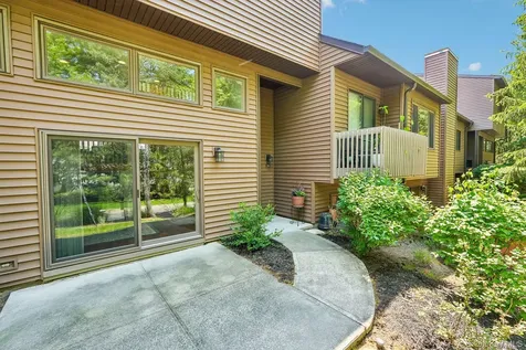 20 Aspen Court Nanuet NY 10954