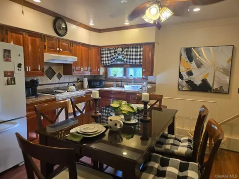 37 Valhalla Road Carmel NY 10512