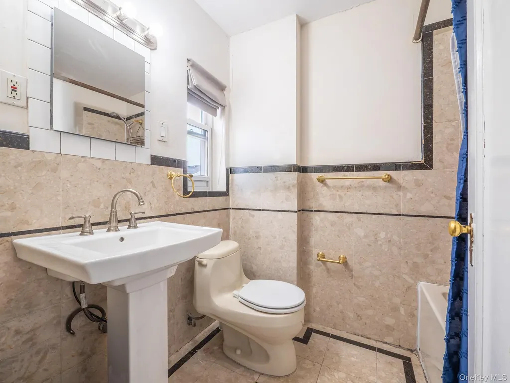 75-75 180th Street Fresh Meadows NY 11366
