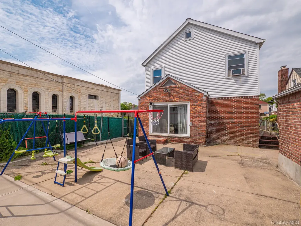 75-75 180th Street Fresh Meadows NY 11366