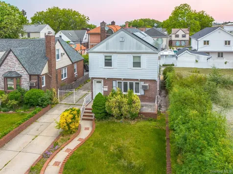 75-75 180TH Street Fresh Meadows NY 11366