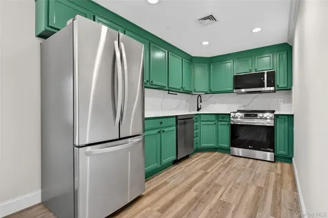 242 Maple Avenue Westbury NY 11590