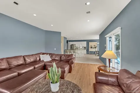 137 Duke Drive Carmel NY 10512