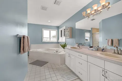 137 Duke Drive Carmel NY 10512
