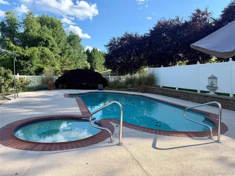 137 Duke Drive Carmel NY 10512