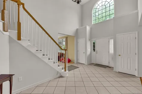 137 Duke Drive Carmel NY 10512