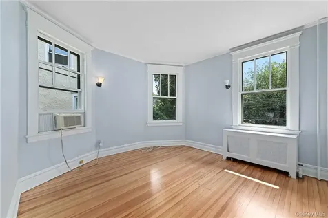 16 Kraft Avenue Bronxville NY 10708