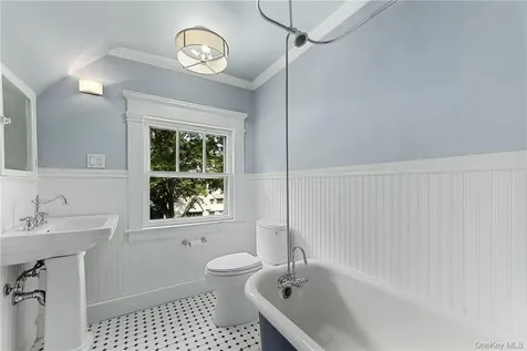 16 Kraft Avenue Bronxville NY 10708